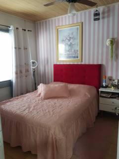 Excelente Casa com 2 quartos e Edícula no Centro de Penha