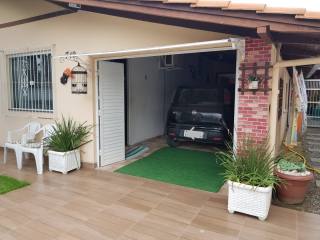 Excelente Casa com 2 quartos e Edícula no Centro de Penha