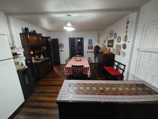 Casa Para Vender com 6 quartos no bairro Armação em Penha