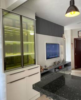 Encantadora Casa Mobiliada com 2 Quartos, Sendo 1 Suíte e Área de Festas