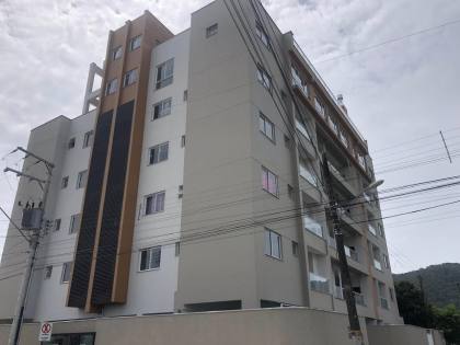Apartamento Para Vender com 2 quartos 1 suítes no bairro Praia de Armação do Itapocorói em Penha