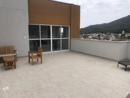 Apartamento Para Vender com 2 quartos 1 suítes no bairro Praia de Armação do Itapocorói em Penha