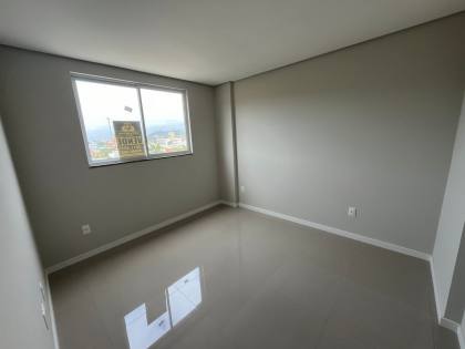 Apartamento Para Vender com 2 quartos 1 suítes no bairro Praia de Armação do Itapocorói em Penha