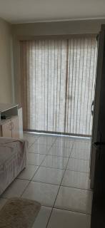 Casa Para Vender com 5 quartos 1 suítes no bairro Meia Praia em Navegantes