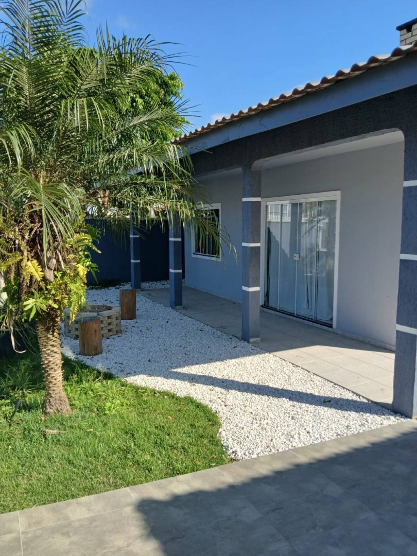 Seu Refúgio Exclusivo em Penha: Casa com Piscina, Conforto e a Apenas 200m da Praia Alegre!
