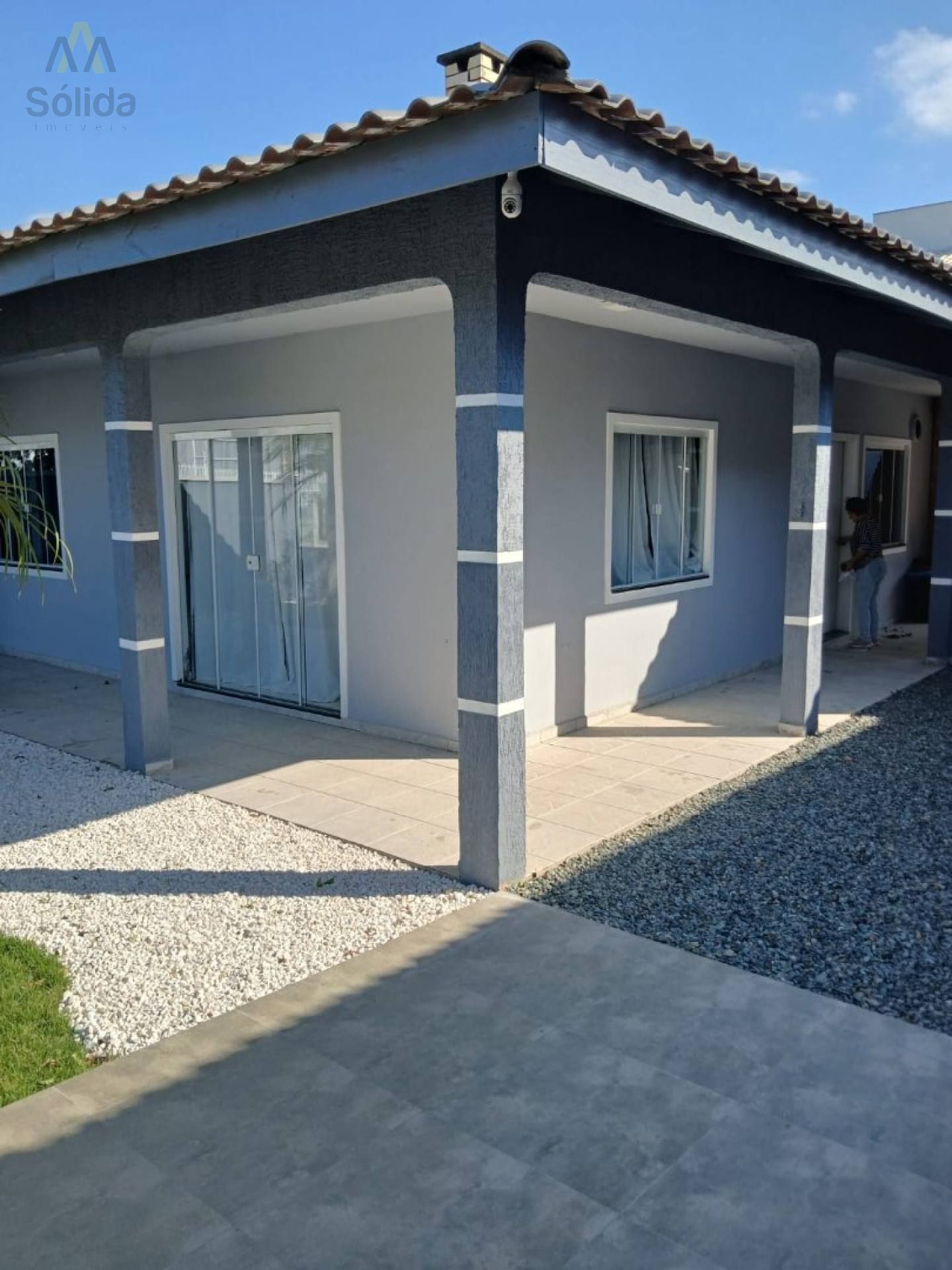 Seu Refúgio Exclusivo em Penha: Casa com Piscina, Conforto e a Apenas 200m da Praia Alegre!
