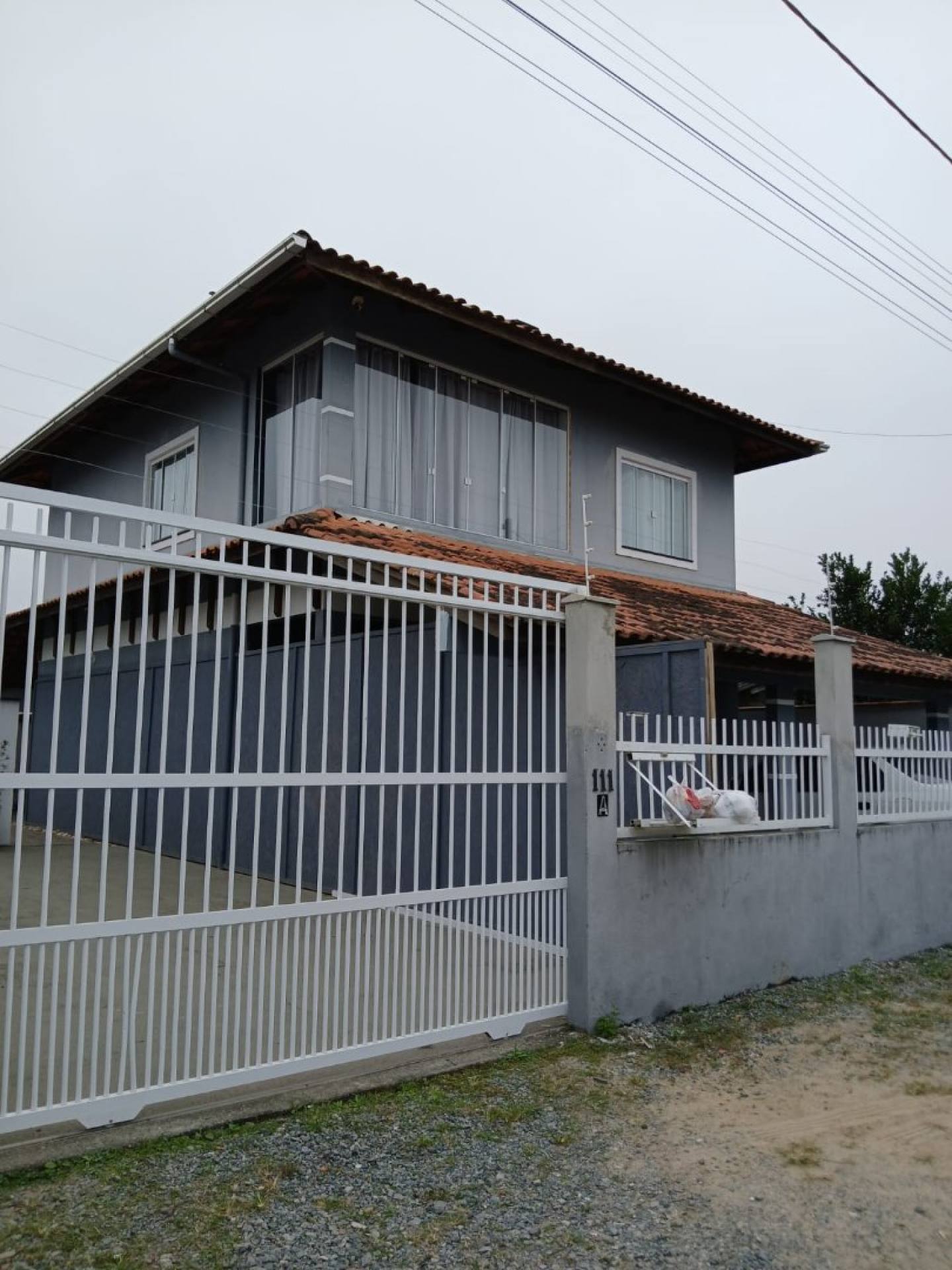 Sobrado Para Vender com 4 quartos no bairro Centro em Penha