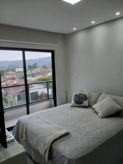 Lindo Apartamento Para Vender com 3 quartos (sendo 1 suíte) no Centro em Balneário Piçarras