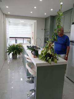 Lindo Apartamento Para Vender com 3 quartos (sendo 1 suíte) no Centro em Balneário Piçarras