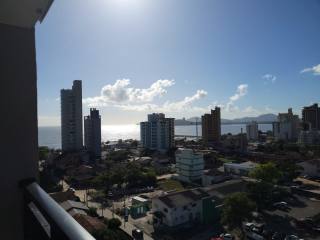 Apartamento Vista Mar  Para Vender com 2 quartos no bairro Centro em Balneário Piçarras