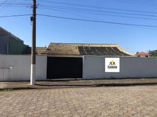 Casa à Venda - Apenas 200 metros do Mar!