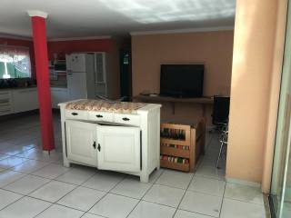 Casa à Venda - Apenas 200 metros do Mar!