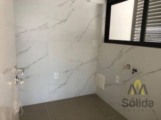 Apartamento Para Vender com 3 quartos 3 suítes no bairro Centro em Balneário Piçarras