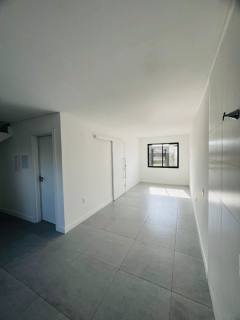 Lindos Sobrados Com 2 Suítes no Itacolomi em Balneário Piçarras