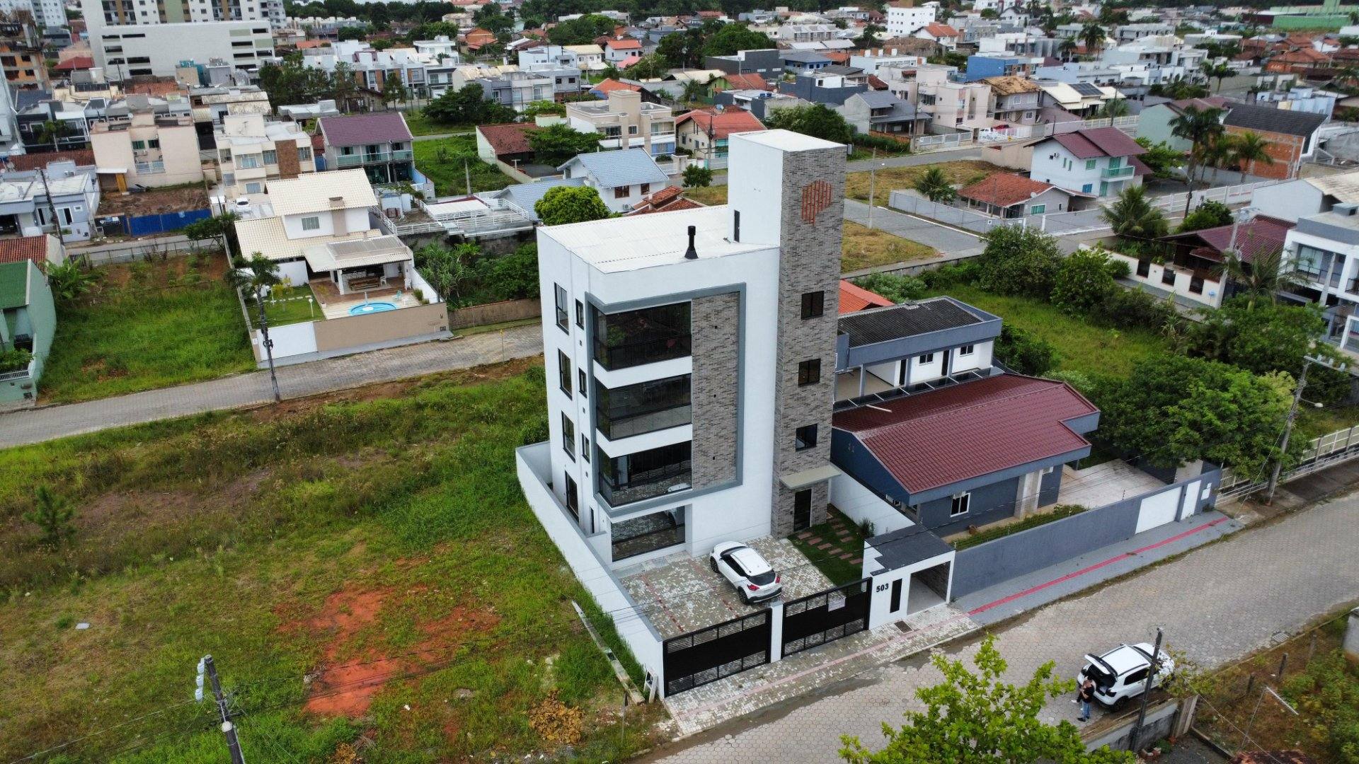 Lindo Apartamento Giardino no Itacolomi em Balneário Piçarras