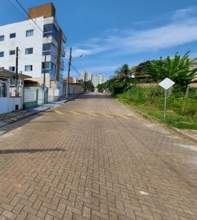 Casa com 1 suíte e 1 Dormitório No Itacolomi a 750m da Praia