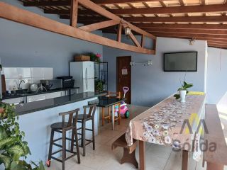 Casa Para Vender Com Piscina no Centro em Penha
