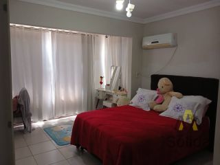 Casa Para Vender Com Piscina no Centro em Penha