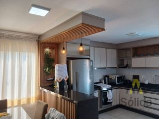Casa Para Vender Com Piscina no Centro em Penha