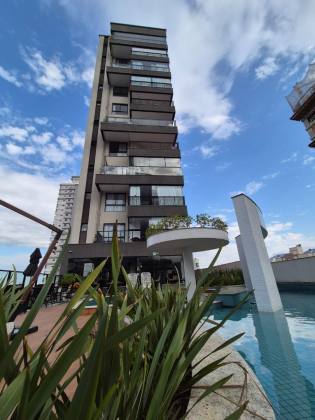 Apartamento Para Vender com 3 quartos 1 suíte no bairro Meia Praia em Itapema