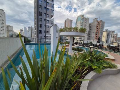 Apartamento Para Vender com 3 quartos 1 suíte no bairro Meia Praia em Itapema