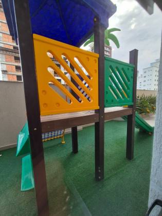 Apartamento Para Vender com 3 quartos 1 suíte no bairro Meia Praia em Itapema