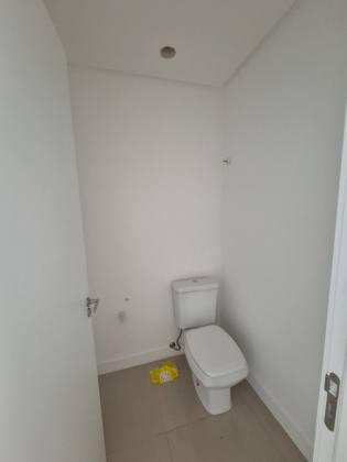Apartamento Para Vender com 3 quartos 1 suíte no bairro Meia Praia em Itapema
