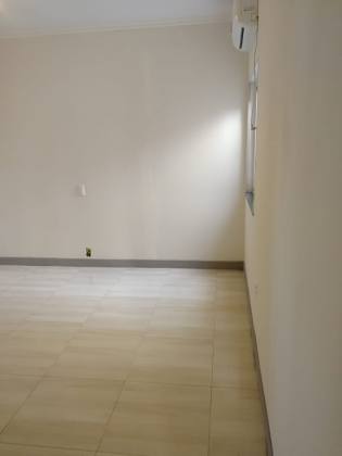 Casa de Condomínio Para Vender com 3 quartos sendo 1 suíte no bairro Centro em Balneário Piçarras