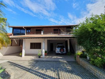 casa de 2 andares no coração da cidade de Penha