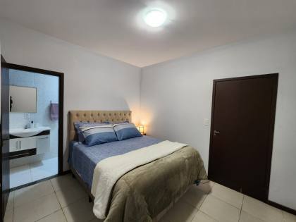 casa de 2 andares no coração da cidade de Penha
