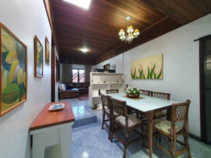 casa de 2 andares no coração da cidade de Penha