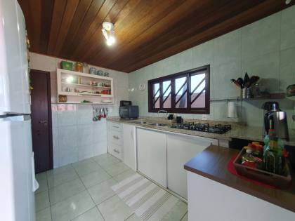casa de 2 andares no coração da cidade de Penha