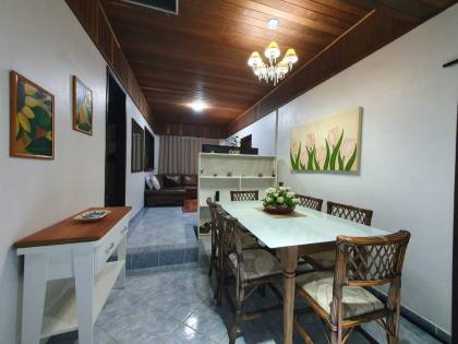 casa de 2 andares no coração da cidade de Penha