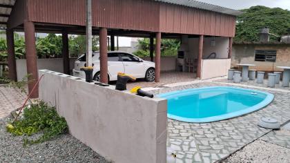 Casa com Grande Lote / Terreno de Bairro Para Vender no bairro Centro em Penha