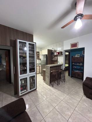 Casa Para Vender com 2 quartos sendo 1 suíte no Centro em Penha