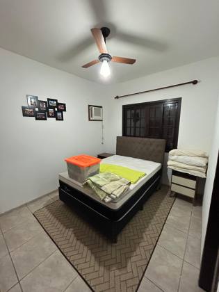 Casa Para Vender com 2 quartos sendo 1 suíte no Centro em Penha