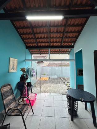 Casa Para Vender com 2 quartos sendo 1 suíte no Centro em Penha