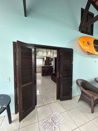 Casa Para Vender com 2 quartos sendo 1 suíte no Centro em Penha