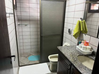 Casa Para Vender com 5 suítes na Praia de Armação em Penha