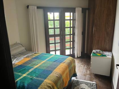 Casa Para Vender com 5 suítes na Praia de Armação em Penha