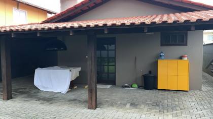 Casa Para Vender com 2 quartos no bairro Armação em Penha