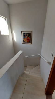 Sobrado Para Vender com 2 quartos no bairro Itacolomi em Balneário Piçarras