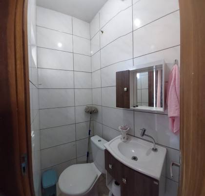 Sobrado Para Vender com 2 quartos no bairro Itacolomi em Balneário Piçarras