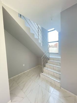 Casa Para Vender com 3 quartos 1 suítes no bairro Escolha um bairro... em Penha