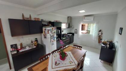 Sobrado Para Vender com 7 quartos 1 suítes no bairro Centro em Penha
