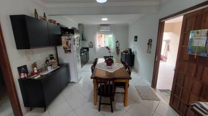 Sobrado Para Vender com 7 quartos 1 suítes no bairro Centro em Penha