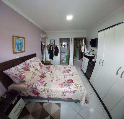 Sobrado Para Vender com 7 quartos 1 suítes no bairro Centro em Penha