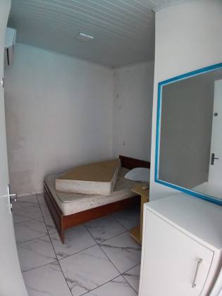 Casa Para Vender com 5 quartos 1 suíte com piscina no Centro de Penha