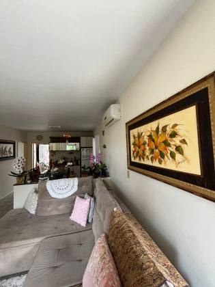 Casa Com 1 Suíte + 2 Dormitórios no Centro de Penha