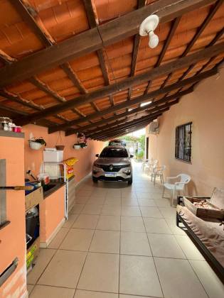 Casa Com 1 Suíte + 2 Dormitórios no Centro de Penha